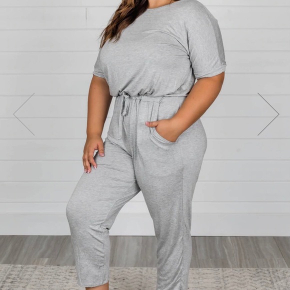 PINK LILY SURPRISE PARTY GREY JUMPSUIT - Picture 1 of 3